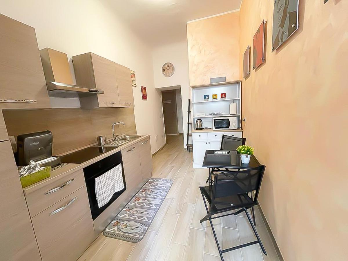 Cinemovie Guesthouse Rome Buitenkant foto