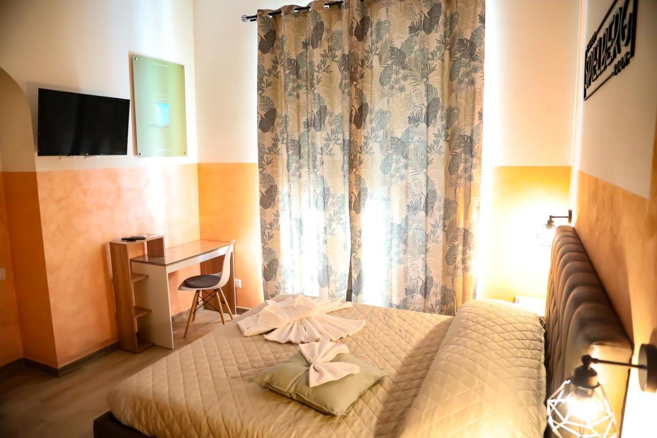 Cinemovie Guesthouse Rome Buitenkant foto